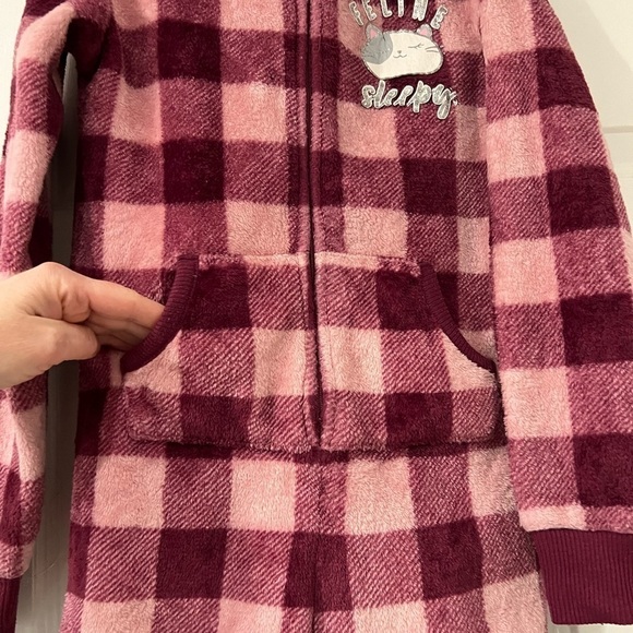 Justice Pajama Romper One-piece Checkered Maroon And Pink Feline Sleepy Size 8 - Picture 4 of 14